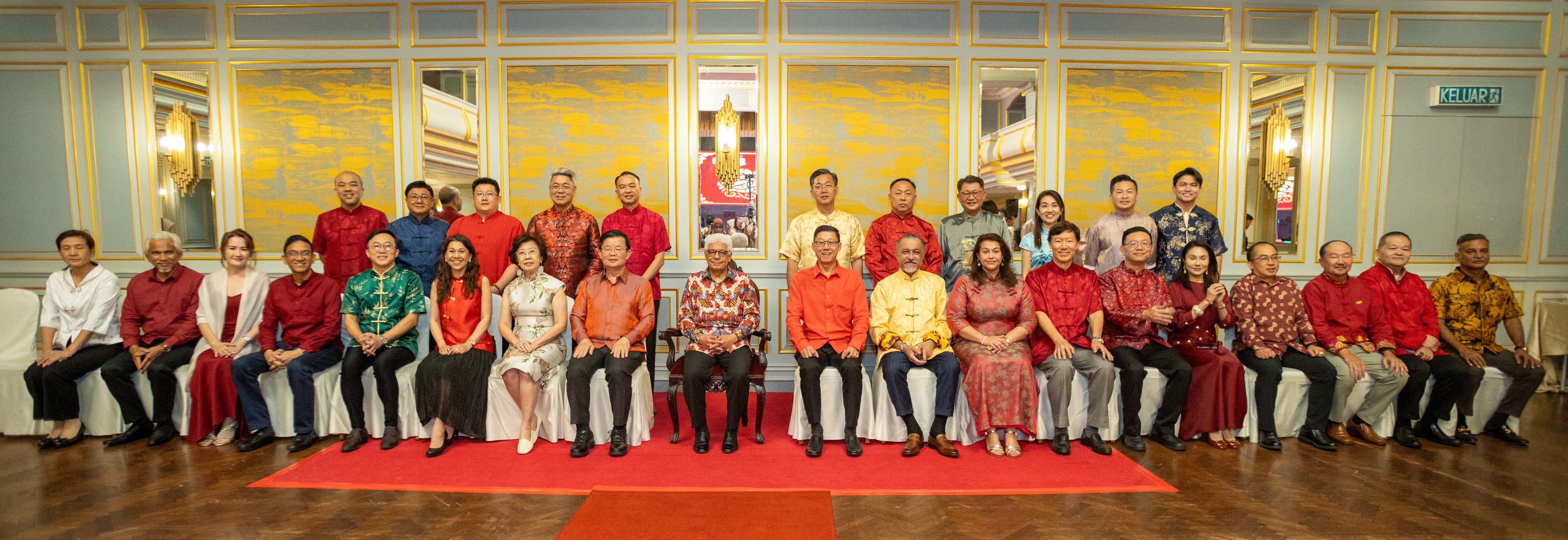 10-Members-group